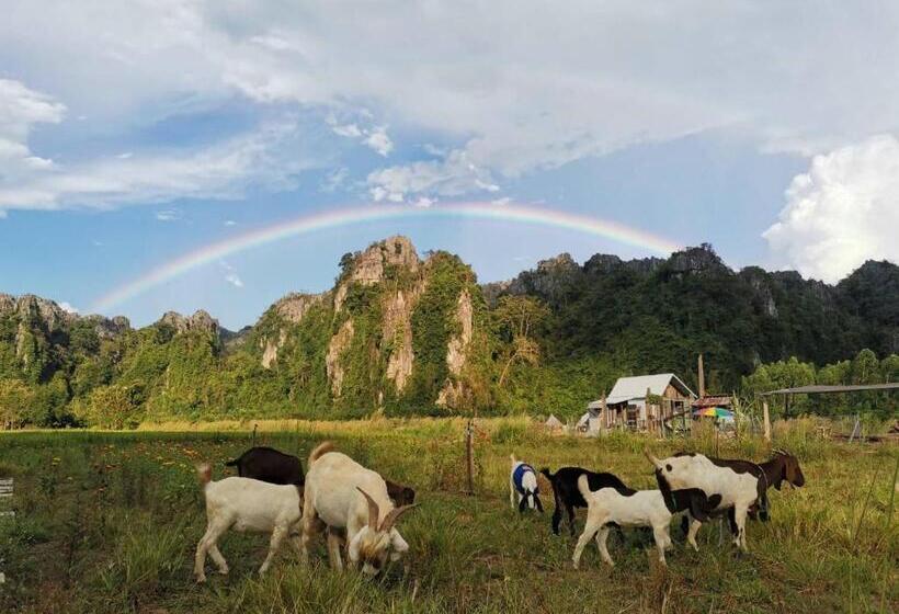 Полулюкс Вид на Горы, A Moment Of Love...by Red Z @บ้านมุง เนินมะปราง