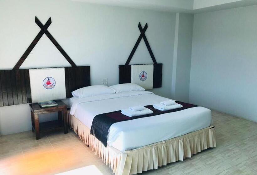 Номер Superior, Saensukkho Green Hotel & Resort
