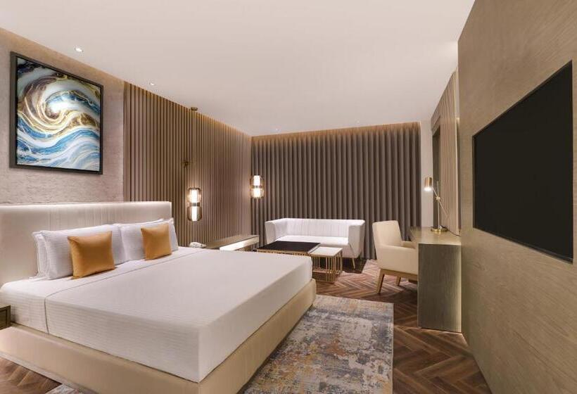 带大床的高级房间, Lemon Tree Hotel, Hisar