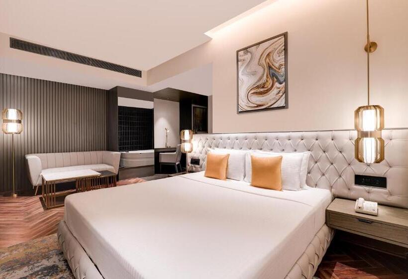 带大床的豪华间, Lemon Tree Hotel, Hisar