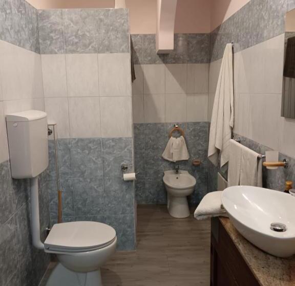 Четырехместный Номер Стандарт, Lu Sule B&b