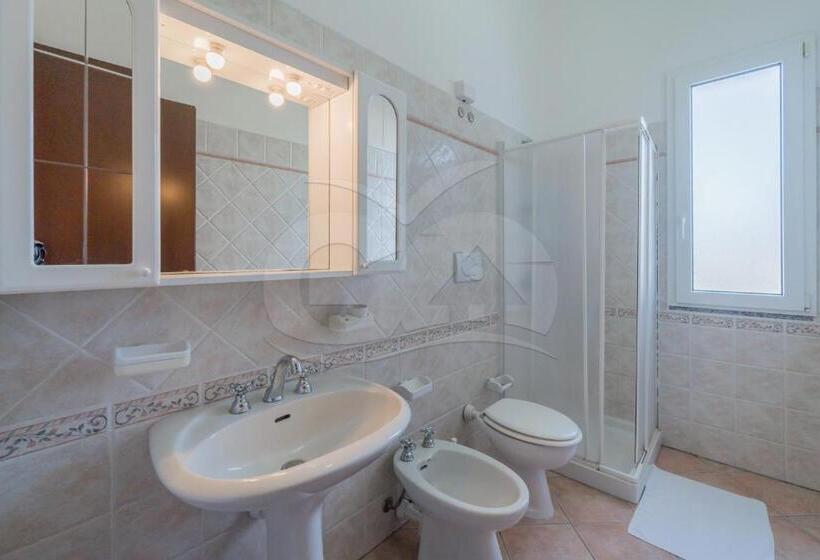 Студио Стандарт с Террасой, Residence Gli Olmi   Goelba