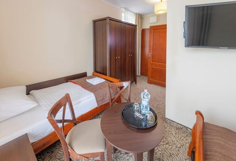 标准三人间, Mona Lisa Wellness & Spa