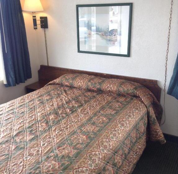 Номер Стандарт, Plaza Inn