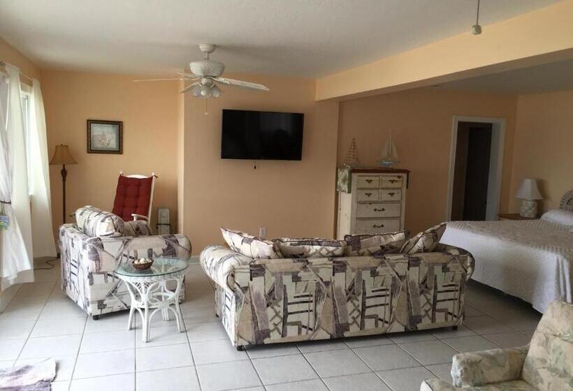Люкс, Oceanfront Sea Scape Motel