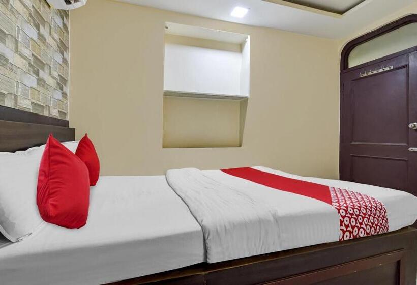 Трехместный Номер Классика, Oyo Hotel City Palace