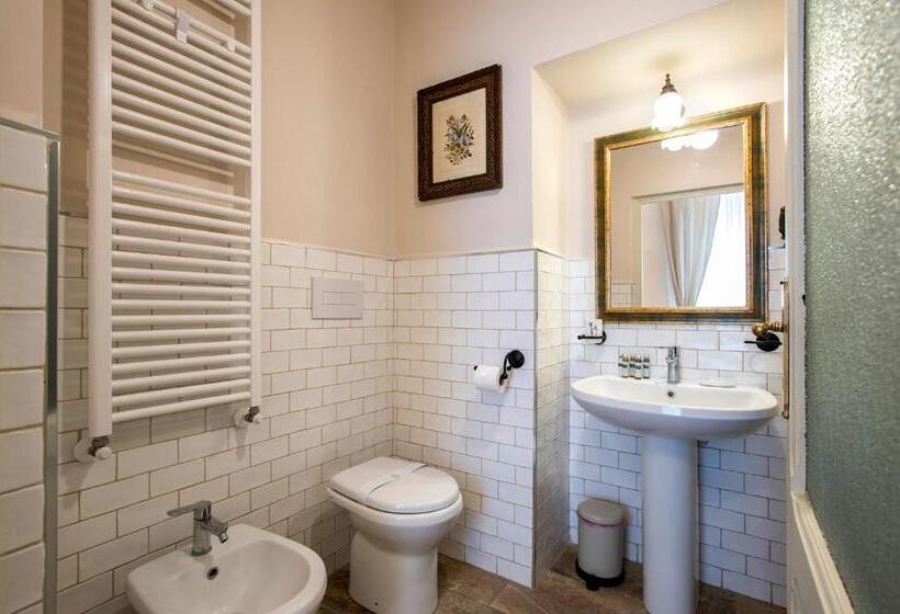اتاق سوپریور چهار تخته, B&b La Sosta   Vista Esclusiva Chiesa Di Santa Rosa