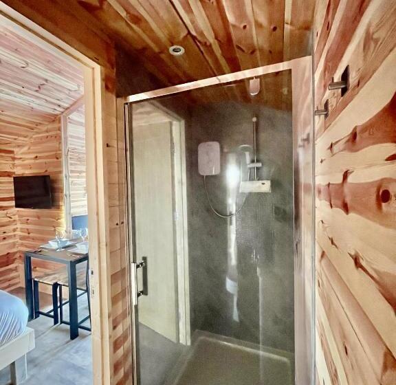Апартаменты 1 Спальня, Lakeside Fishing Retreats
