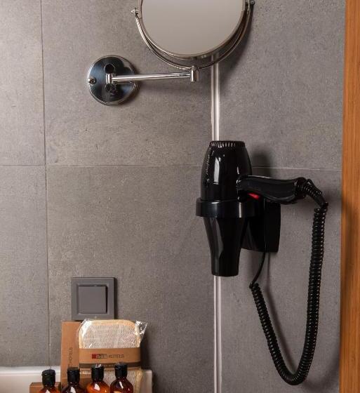 Полулюкс, Ibos Hotels Izmir Alsancak