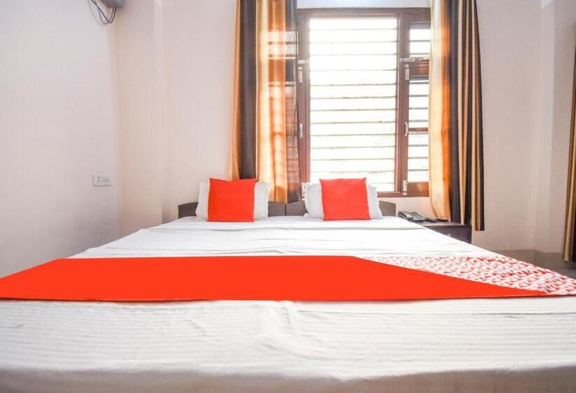 Трехместный Номер Классика, Collection O Hotel Sushila Residency