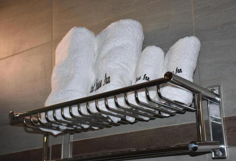 اتاق لوکس, Pent House Inn Namugongo