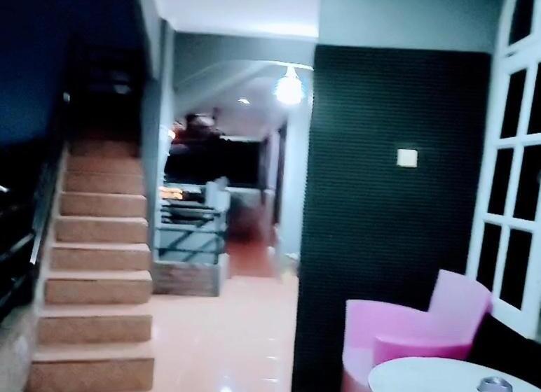 스탠다드 발코니 룸, Villa Raung Indah Tretes