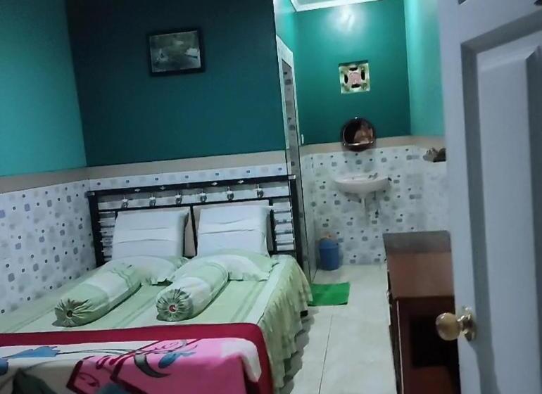스탠다드 룸 산 전망, Villa Raung Indah Tretes