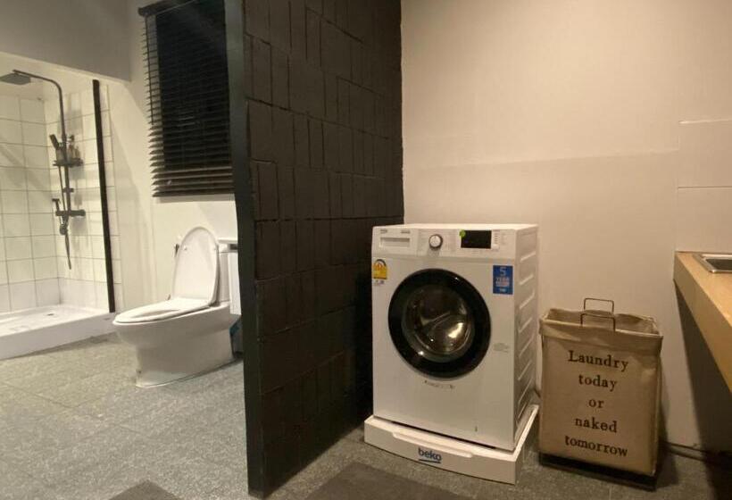 ファミリーステューディオ, Bedsment 2nd Floor