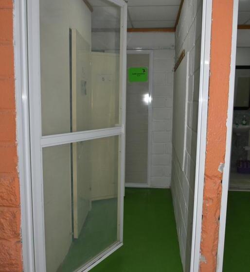 标准单人间, Casa Universitaria El Trebol