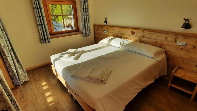 اتاق استاندارد سه نفره, Le Chalet Du Paradis