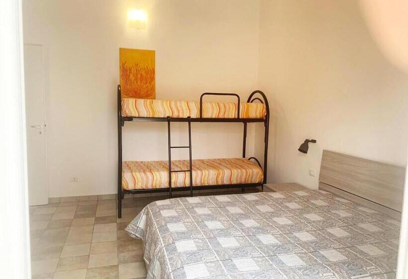 آپارتمان 1 خوابه با چشم‌انداز استخر, Dimora Villa Ada