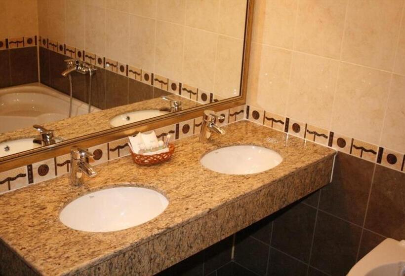 Полулюкс с Гидромассажем, Elegance