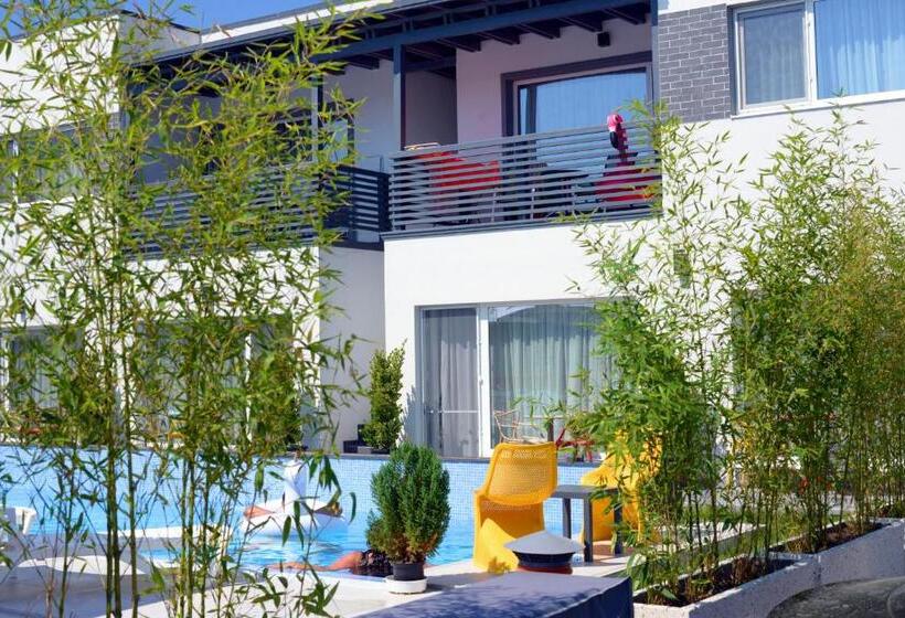 Номер Стандарт, Bunga Bunga Resort Mamaia Nord