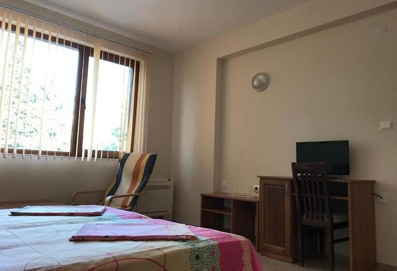 Трехместный Номер Базовый, Kladenetsa Guest House