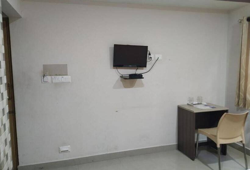 Номер Стандарт, Fabhotel Vrj Residency   Nr Chennai Trade Center & St Thomas Mount