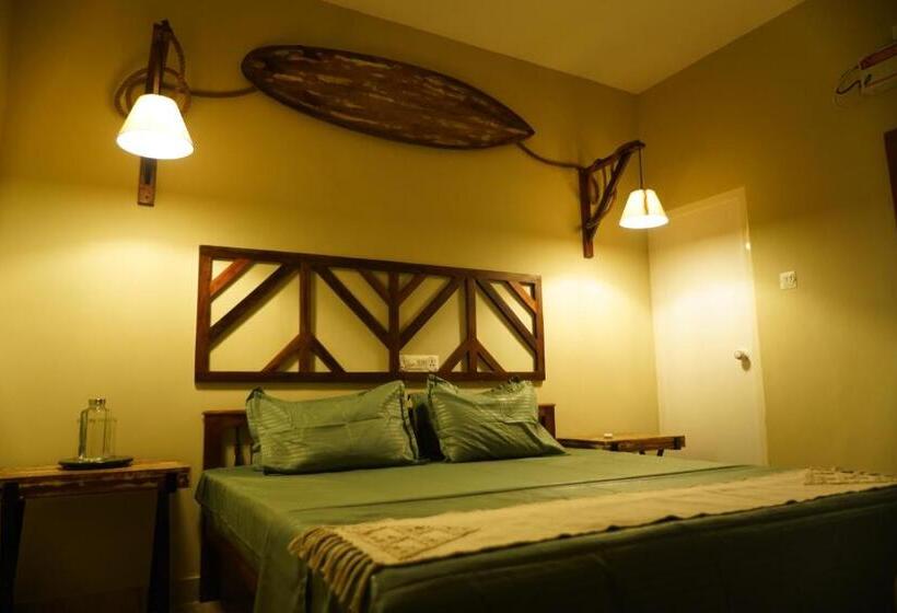 غرفة قياسية مطلّة علي البحر, Point Break Varkala