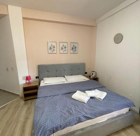 디럭스 룸, Budget Retreat Tirana & Studios
