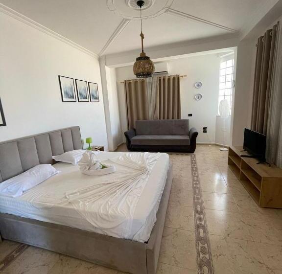 발코니 디럭스 룸, Budget Retreat Tirana & Studios