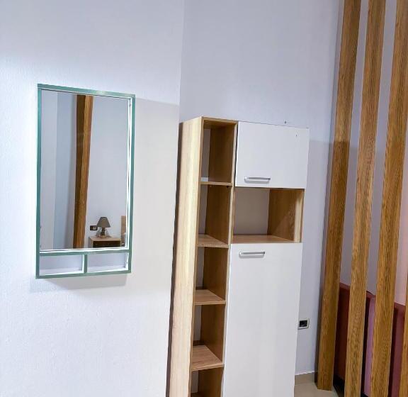 스탠다드 룸, Budget Retreat Tirana & Studios