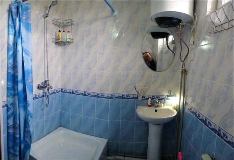 اتاق استاندارد با بالکن, Janat Family Guesthouse