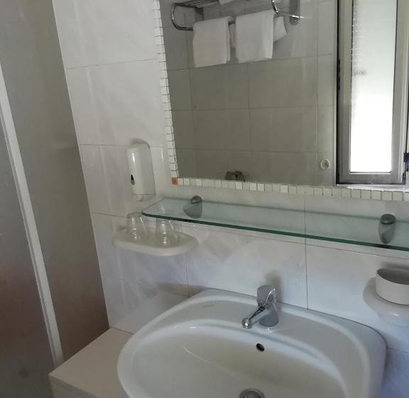 Habitación Triple Clásica, B&b Metropols Sottomarina