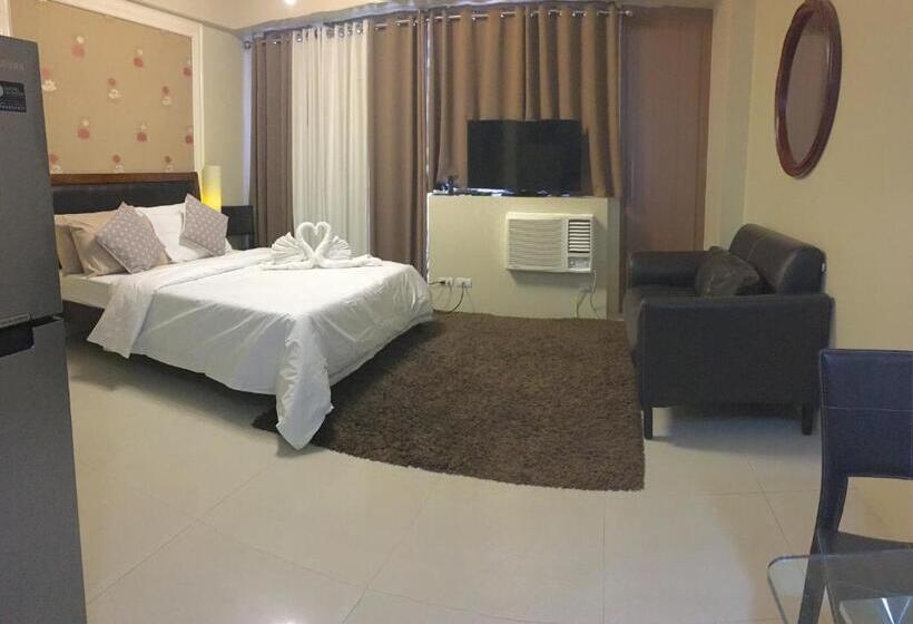 استودیو استاندارد با چشم‌انداز استخر, H&m One Palmtree Villas