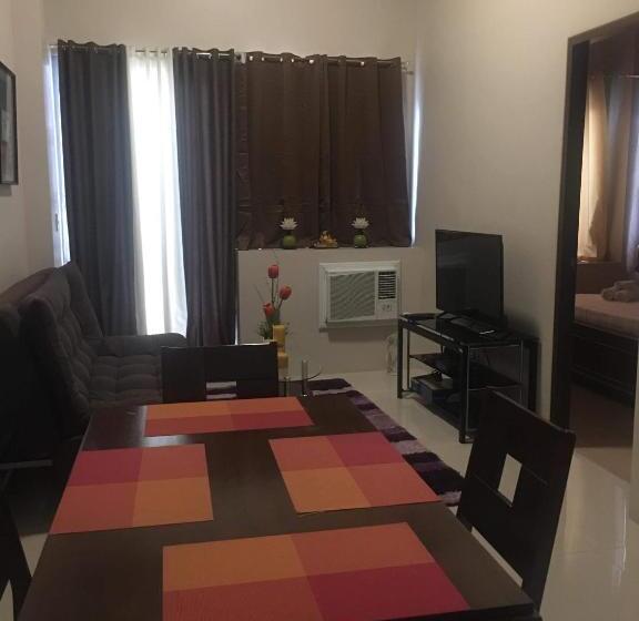 سوییت خانوادگی, H&m One Palmtree Villas