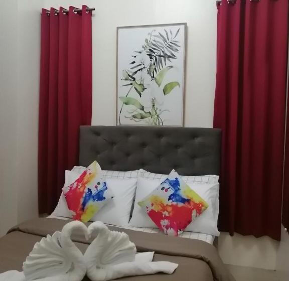 اتاق خانوادگی, H&m One Palmtree Villas