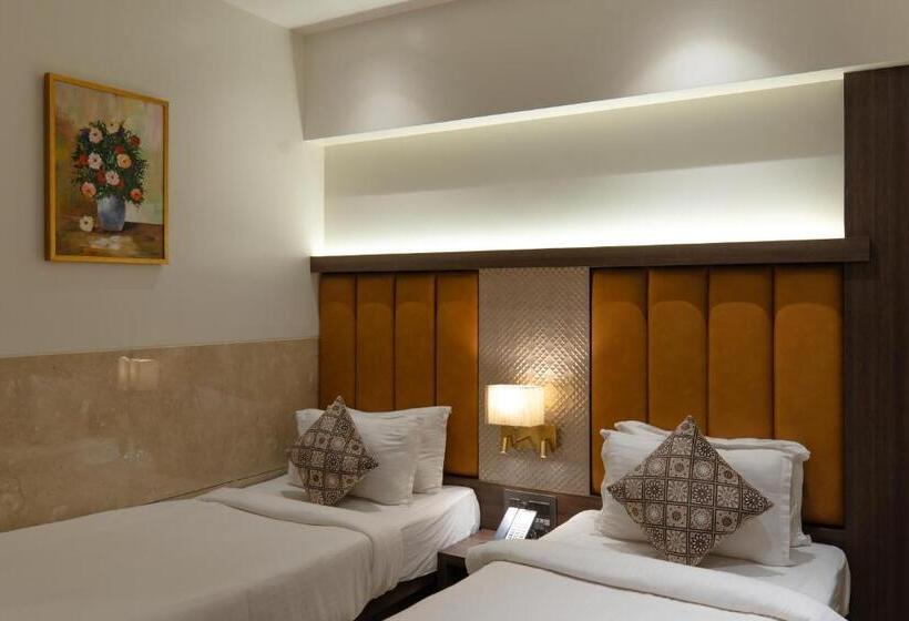 Номер Стандарт, Gold Crest Suites