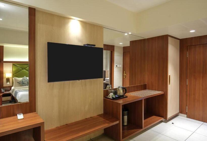 Номер Superior, Gold Crest Suites