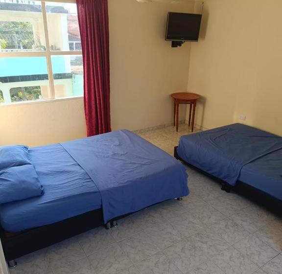 اتاق استاندارد, Cambulos House