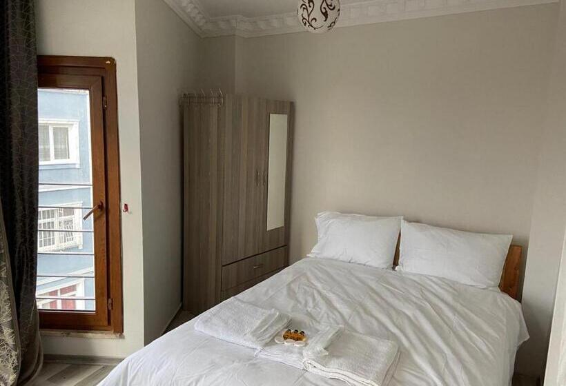 Полулюкс Повышенной Комфортности, La Perato Suites