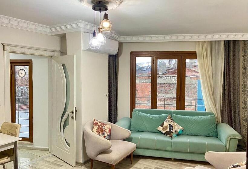 Люкс Deluxe Кровать Кинг, La Perato Suites