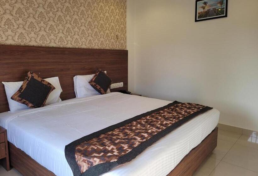 Номер Deluxe, Le Malabar Hotel Near Kims Al Shifa Hospital