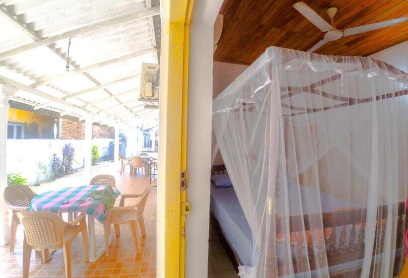 Номер Economy, Surfing Beach Guest House