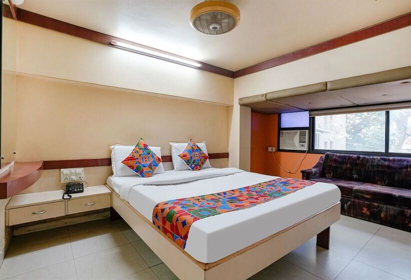 Номер Deluxe, Fabhotel Samrat