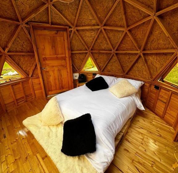 Номер Стандарт с Гидромассажем, Glamping Shalom
