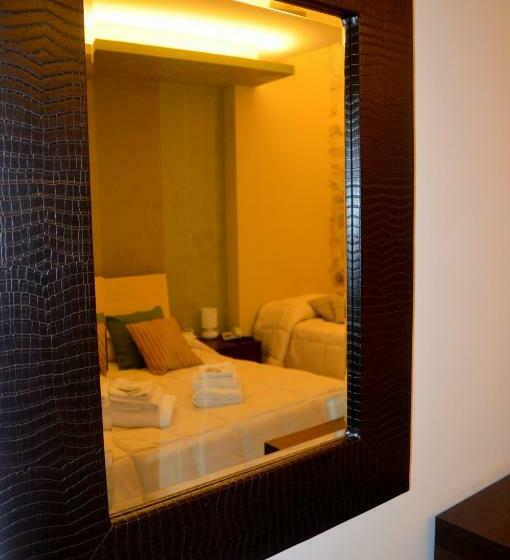 اتاق استاندارد سه نفره, Abraxia B&b