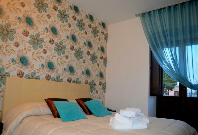 اتاق لوکس با بالکن, Abraxia B&b
