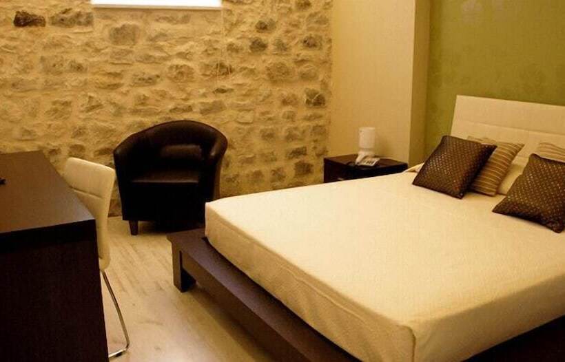 Номер Стандарт Трехместный, Abraxia B&b