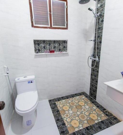 수피리어 트리플 룸, Moon S House Luangprabang
