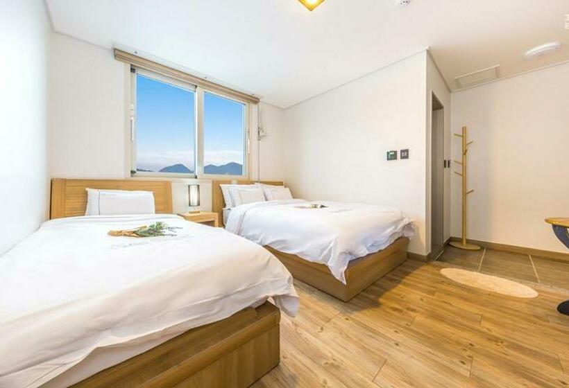 Quarto Triplo Estandar, Sea Star Hostel Yeosu
