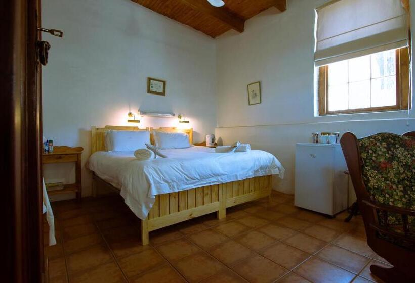 Семейный Номер Классика, The Barracks