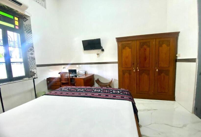 Номер Deluxe, Capital O 93608 Yy S House Syariah